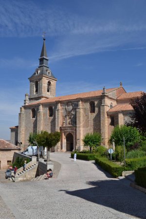 Téléchargez les photos : Colegiata de San Pedro, Lerma, Espagne - en image libre de droit