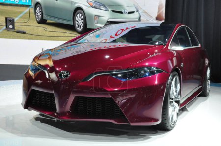 Téléchargez les photos : Toyota NS4 Voiture, concept autoshow - en image libre de droit