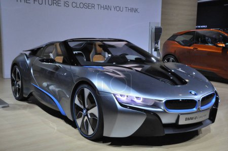Téléchargez les photos : BMW i8 Concept Car sur le salon de l'automobile - en image libre de droit