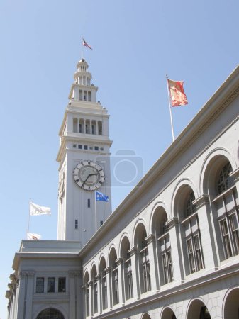 Foto de Mercado de Ferry Building, Torre del Reloj en San Francisco - Imagen libre de derechos