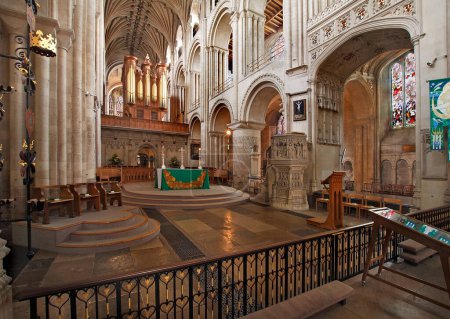 Téléchargez les photos : L'autel de la cathédrale de Norwich - en image libre de droit