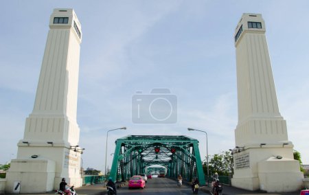 Foto de El Phra Phuttha Yodfa Bridge Bangkok Tailandia - Imagen libre de derechos