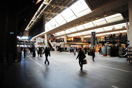 Téléchargez les photos : Vue sur la gare centrale d'Oslo - en image libre de droit
