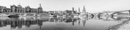 Téléchargez les photos : Dresde panorama paysage urbain, urbain - en image libre de droit