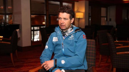 Téléchargez les photos : Ole Einar Bjorndalen, biathlète professionnel norvégien à la retraite et entraîneur, souvent surnommé le "roi du biathlon"" - en image libre de droit