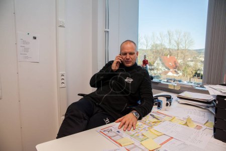 Foto de Dag-Eilev Akerhaugen Fagermo, entrenador de fútbol noruego. Es entrenador en jefe del club noruego Eliteserien Valerenga - Imagen libre de derechos