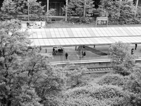 Téléchargez les photos : Landsberger Allee vue sur la gare - en image libre de droit