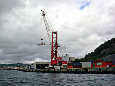 Téléchargez les photos : Port de Halden, Norvège vue de fond - en image libre de droit