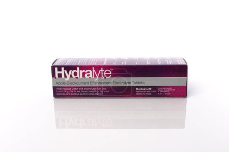 Téléchargez les photos : Hydralyte Electrolyte comprimés sur fond blanc - en image libre de droit