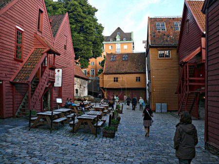 Téléchargez les photos : Bryggen à Bergen est inscrite au patrimoine mondial de l'UNESCO - en image libre de droit