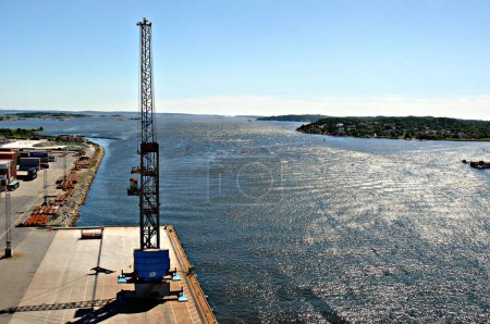 Téléchargez les photos : Port de Borg à Fredrikstad est situé par Glomma - en image libre de droit