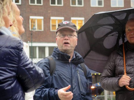 Foto de Max Jarl Hermansen (born 30 May 1960) is a Norwegian anti-Muslim activist, former teacher and officer. He has authored books about military history, and became known in 2015 as the leader of Pegida Norway - Imagen libre de derechos