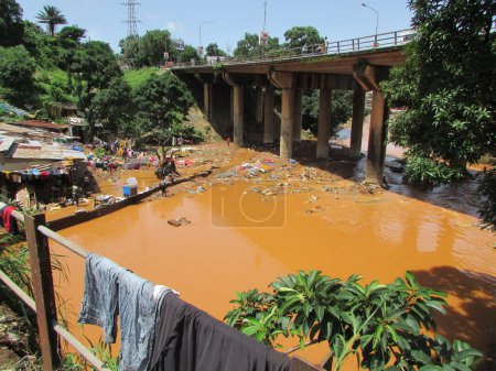 Téléchargez les photos : Inondation à Freetown, Sierra Leone - en image libre de droit