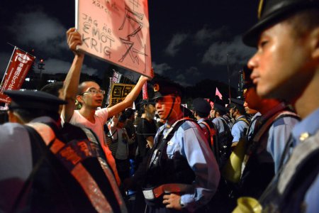 Téléchargez les photos : "JAPON - TOKYO - Manifestation pour le droit de la sécurité - en image libre de droit