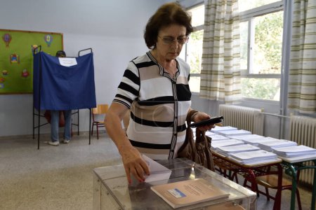 Téléchargez les photos : GRÈCE, Athènes : Environ 10 millions d'électeurs sont appelés à voter aux élections générales anticipées pour élire un nouveau parlement le 20 septembre 2015 - en image libre de droit