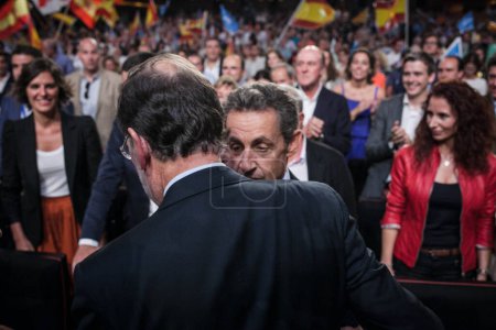 Téléchargez les photos : BARCELONE - ELECTION CATALONIENNE - Rassemblement des partis politiques - SARKOZIE - en image libre de droit