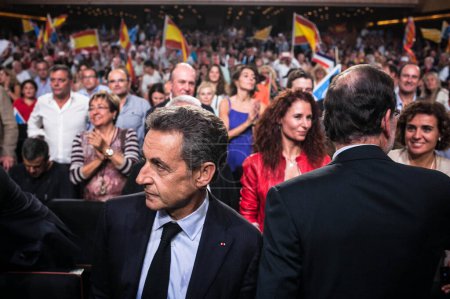 Téléchargez les photos : Barcelone - élection catalane - rassemblement populaire du parti - en image libre de droit