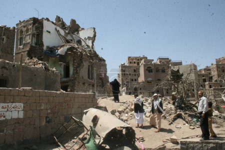 Foto de Yemen, sanaa saudí, ataques aéreos consecuencias - Imagen libre de derechos