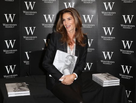 Photo for "UK, Cindy Crawford presenting her book Becoming By Cindy Crawford - Royalty Free Image