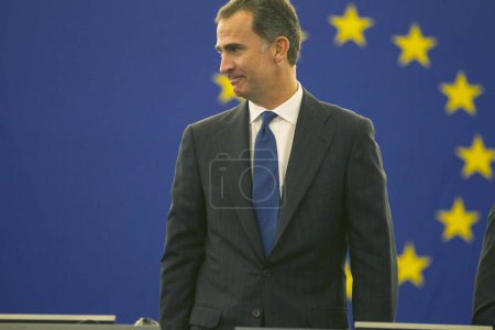Téléchargez les photos : FRANCE, Strasbourg : Le roi Felipe VI d'Espagne prononce un discours lors d'une session plénière du Parlement européen le 7 octobre 2015 à Strasbourg, Est de la France. - en image libre de droit