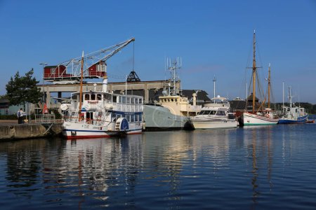 Téléchargez les photos : Boats in harbor in Denmark - en image libre de droit