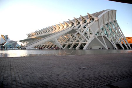 Téléchargez les photos : Ciudad de las artes y las ciencias en Valence, Espagne - en image libre de droit
