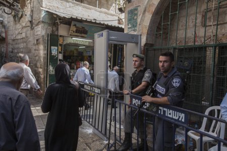Téléchargez les photos : BANQUE DE L'OUEST - ISRAEL - CONFLITS PALESTINIENS - en image libre de droit