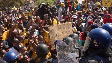 Téléchargez les photos : AFRIQUE DU SUD - PRETORIA - PROJETS D'ETUDIANTS - TUITION - en image libre de droit