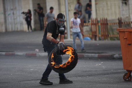 Téléchargez les photos : CONFLITS D'ISRAEL PALESTINIEN - CLASSES - en image libre de droit