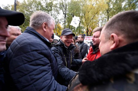 Foto de UCRANIA, KIEV: Manifestantes fuera del Gabinete de Ministros en Kiev, Ucrania el 27 de octubre de 2015 - Imagen libre de derechos