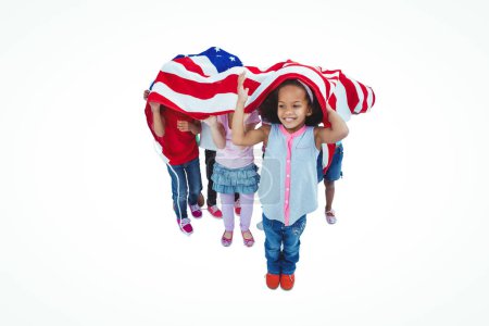 Foto de Chicas de pie con bandera americana por encima - Imagen libre de derechos