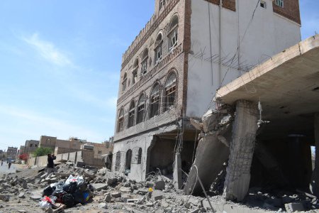 Téléchargez les photos : Yémen - GUERRE - GRÈVES AÉRIENNES À SANAA - en image libre de droit