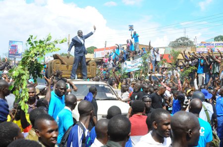 Téléchargez les photos : OUGANDA - ELECTION - POLITIQUE - KAMPALA - Rallye - en image libre de droit