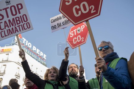 Téléchargez les photos : ESPAGNE - MADRID - Rallye du changement climatique - en image libre de droit