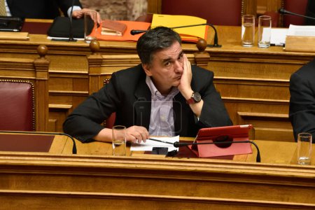 Téléchargez les photos : GRÈCE, Athènes : Session parlementaire en vue d'un vote, à Athènes, Grèce 15 décembre 2015. - en image libre de droit