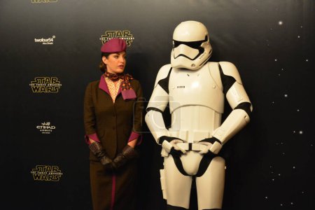 Téléchargez les photos : Angleterre, Londres - décembre 2015 : Première mondiale de Star Wars : The Force Awakens - en image libre de droit