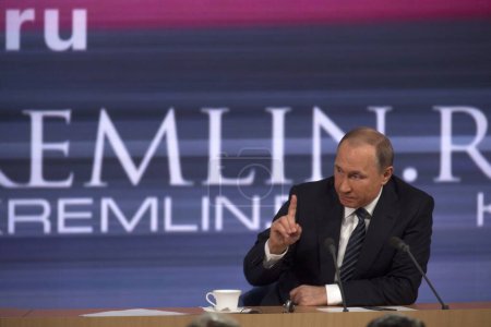 Téléchargez les photos : Président de la Fédération de Russie Poutine Vladimir sur la conférence - en image libre de droit