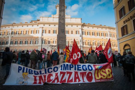 Foto de ITALIA, Roma: Miembros del USB organizaron un mitin en Roma, el 27 de enero de 2016 - Imagen libre de derechos