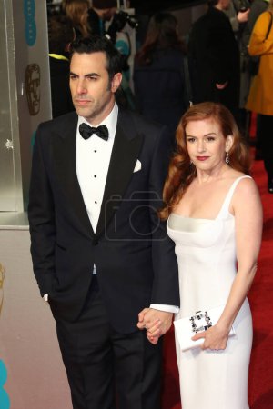 Photo for LONDON, ENGLAND - FEBRUARY 14: isla fischer and Sacha Baron Cohen attends the EE British Academy Film Awards at The Royal Opera House on February 14, 2016 in London, England. - Royalty Free Image