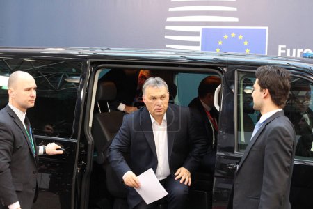 Téléchargez les photos : BELGIQUE, Bruxelles : Viktor Orban, Premier ministre hongrois, arrive au Conseil européen le 19 février 2016. - en image libre de droit