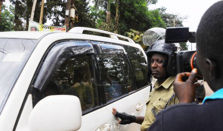 Téléchargez les photos : OUGANDA - POLITIQUE - AFFAIRES ÉLECTORALES - ARRÊT - en image libre de droit
