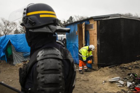 Téléchargez les photos : FRANCE, Grande-Synthe : Camp de migrants à Grande-Synthe, Nord de la France le 5 février 2016 - en image libre de droit