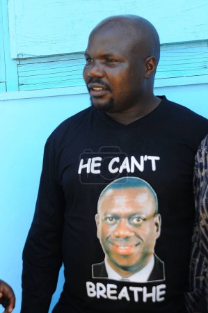 Téléchargez les photos : OUGANDA - KAMPALA - POLITIQUE - ELECTION - VOTE - PROTESTATION - en image libre de droit