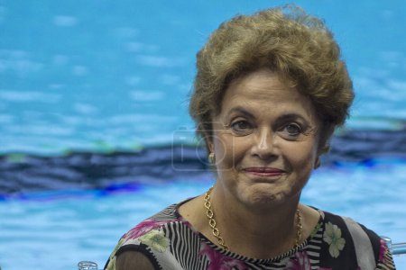 Foto de BRASIL, Río de Janeiro: La presidenta brasileña Dilma Rousseff anunció el 8 de abril de 2016 en Río de Janeiro que el programa de vivienda asequible Minha Casa, Minha Vida de Brasil agregaría 2 millones de unidades para 2018. - Imagen libre de derechos