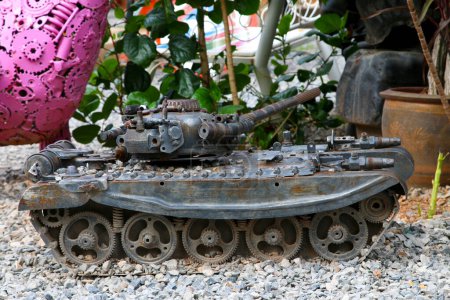 Foto de Tanques militares de acero. HUN LEK KORAT en Nakhon Ratchasima, Tailandia. - Imagen libre de derechos