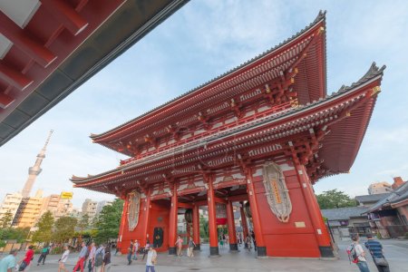 Foto de Famoso templo Sensoji. Arquitectura japonesa - Imagen libre de derechos