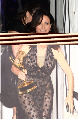Téléchargez les photos : Julia Louis-Dreyfus à la 68e édition des Primetime Emmy Awards Press Room, Microsoft Theater, Los Angeles - en image libre de droit