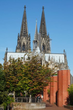 Téléchargez les photos : Belle architecture et vue sur la ville à Cologne, Allemagne - en image libre de droit