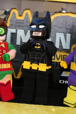 Téléchargez les photos : Atmosphereat Première du film LEGO Batman, Village Theater, Westwood, CA 02-04-17 - en image libre de droit