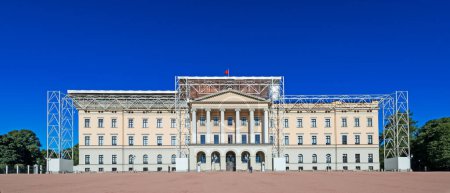 Foto de Hermosa vista del Palacio Real de Oslo Noruega - Imagen libre de derechos